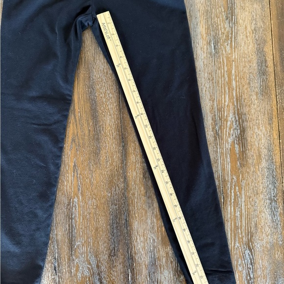 Lou & Grey / Loft Women’s Classic Black Leggings Size M - Picture 5 of 6